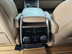 Land Rover Range Rover 3.0 L6 400PS Extended Wheelbase 7-Seater - ფოტო 9