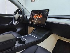 Tesla Model Y Rear-Wheel Drive - ფოტო 17