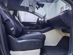 Tesla Model Y Rear-Wheel Drive - ფოტო 8
