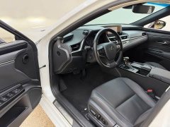 Lexus ES 2020 200 Excellence Edition - ფოტო 8