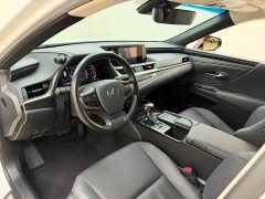 Lexus ES 2020 200 Excellence Edition - ფოტო 9
