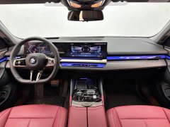 BMW 5 Series 530Li Luxury M Sport Package - ფოტო 10