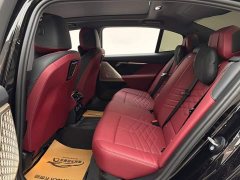 BMW 5 Series 530Li Luxury M Sport Package - ფოტო 9