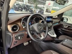 Mercedes-Benz V-Class 2020 V 260 L Long Wheelbase Luxury Edition - ფოტო 16