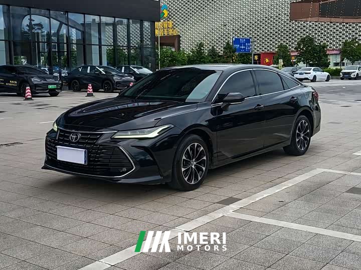 Toyota Avalon 2.0L Premium Edition