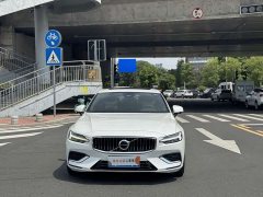 Volvo S60 2023 B4 Smart Luxury Edition - ფოტო 2