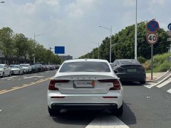 Volvo S60 2023 B4 Smart Luxury Edition - ფოტო 5