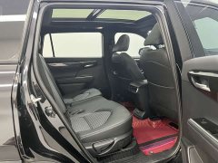 Toyota Crown Land Cruiser Crown Venza 2.5L HEV AWD Luxury - фото 18