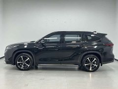 Toyota Crown Land Cruiser Crown Venza 2.5L HEV AWD Luxury - фото 5
