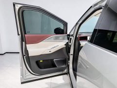 XPeng X9 Extended Range 1602 UltraSE - ფოტო 8