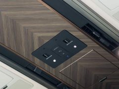 Lexus LM 2025 500h Four-Seater Imperial Edition - ფოტო 16