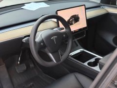 Tesla Model Y 2022 Facelift Rear-Wheel Drive - ფოტო 15
