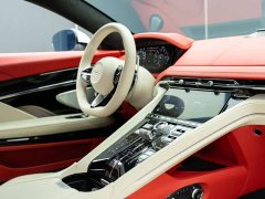 Aston Martin DB12 2025 4.0T V8 Coupe - ფოტო 15