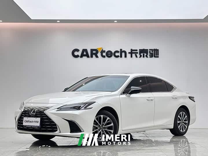 Lexus ES 200 Premium Edition