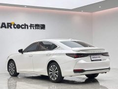 Lexus ES 200 Premium Edition - ფოტო 3