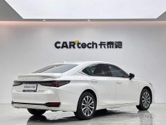 Lexus ES 200 Premium Edition - ფოტო 5