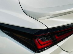 Lexus ES 2025 300h Premium Edition - ფოტო 15