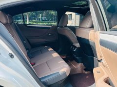 Lexus ES 2025 300h Premium Edition - ფოტო 16