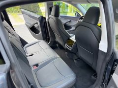 Tesla Model Y Rear-Wheel Drive - ფოტო 9
