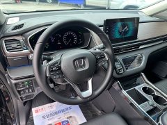 Honda Odyssey 2.0L e:HEV Sharp Prestige Edition - ფოტო 6