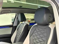 Mercedes-Benz ID.6 CROZZ 2021 Facelift Long Range PRO - ფოტო 11