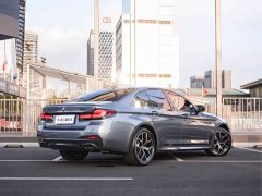 BMW 5 Series (Imported) 530i M Sport Package - ფოტო 3