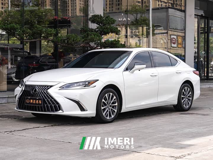 Lexus ES 2022 260 Excellence Edition - ავტომობილი ჩინეთიდან