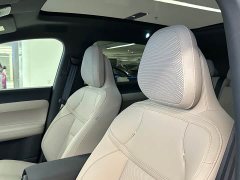 Volvo XC70 Plug-in Hybrid 2026 AWD Extended Range Plus - ფოტო 11