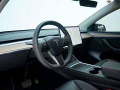 Tesla Model Y Standard Range RWD - ფოტო 15