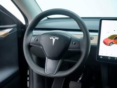 Tesla Model Y Standard Range RWD - ფოტო 16