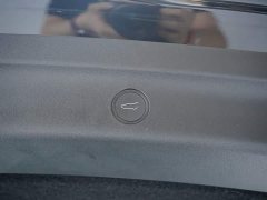 Tesla Model Y Standard Range RWD - ფოტო 19
