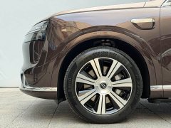 AITO Aion M9 Pure Electric Ultra 5-Seater - ფოტო 17