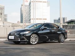 Lexus ES 2022 300h Excellence Edition - ფოტო 1