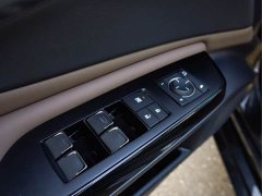 Lexus ES 2022 300h Excellence Edition - ფოტო 10