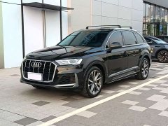 Audi Q7 55 TFSI quattro S line Sport - photo 1