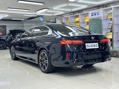 BMW 5 Series 530Li Premier M Sport Package - ფოტო 4