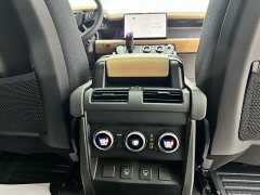 Land Rover Defender 110 3.0T P400 Dark Edition - ფოტო 18