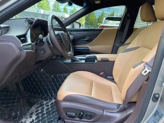 Lexus ES 300h Premium Edition - ფოტო 3