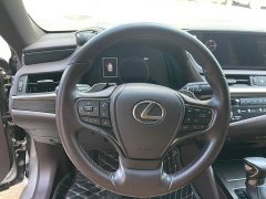 Lexus ES 300h Premium Edition - ფოტო 4