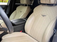 Bentley Bentayga Plug-in Hybrid 3.0T PHEV - фото 9