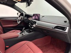 BMW 5 Series 530Li Premier M Sport Package - ფოტო 11