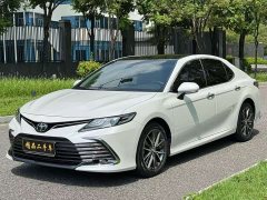 Toyota Camry 2.5G Luxury - ფოტო 1