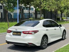 Toyota Camry 2.5G Luxury - ფოტო 14