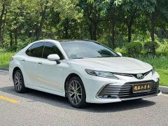 Toyota Camry 2.5G Luxury - ფოტო 3