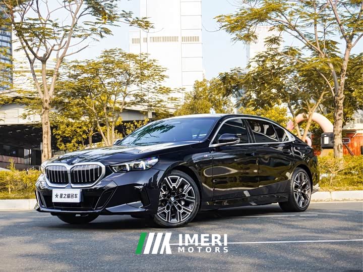 BMW 5 Series 530Li Luxury M Sport Package - ავტომობილი ჩინეთიდან