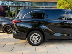 Toyota Sienna 2021 2.5L Hybrid Luxury - ფოტო 10