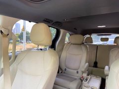 Toyota Sienna 2021 2.5L Hybrid Luxury - ფოტო 13
