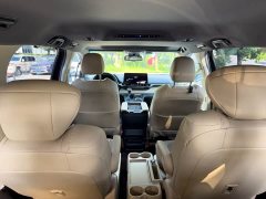 Toyota Sienna 2021 2.5L Hybrid Luxury - ფოტო 5