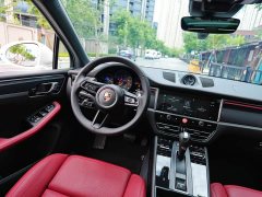 Porsche Macan 2.0T Aspiration - ფოტო 11