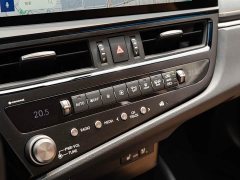 Lexus ES 2022 300h Premium Edition - ფოტო 17